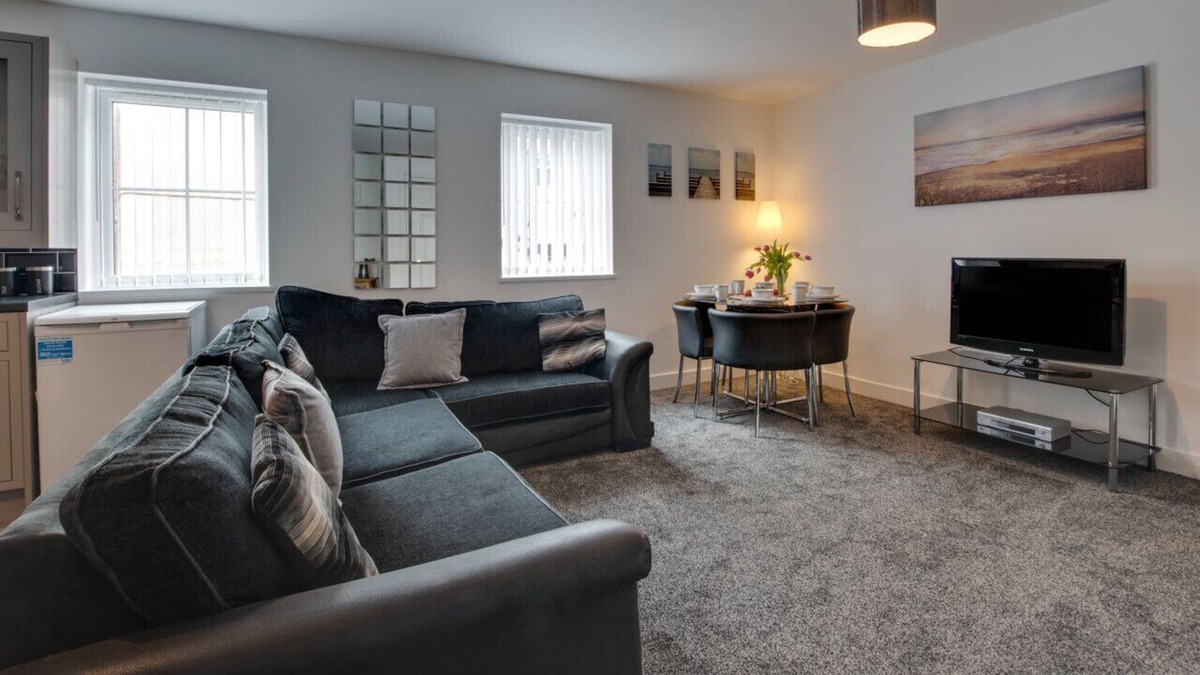Skinningrove Apartment | Driftwood - Two Bedroom Apartment, Sleeps 4
