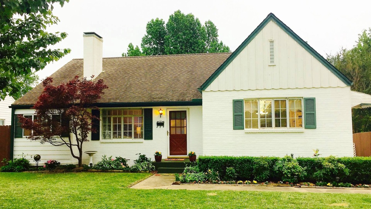 Tulsa House | Driller's Dwelling, 1 blk from Expo Center & Fairgrounds, midtown, REMODELED