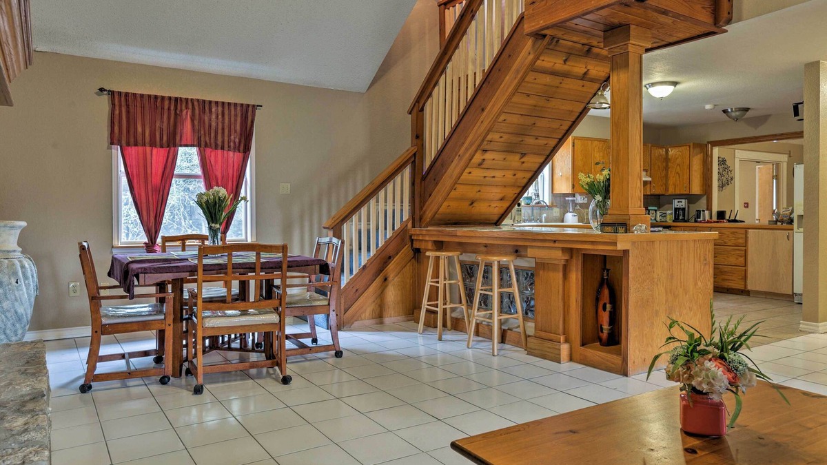 Dripping Springs House | Dripping Springs Home w/Deck, Near Wedding Venue