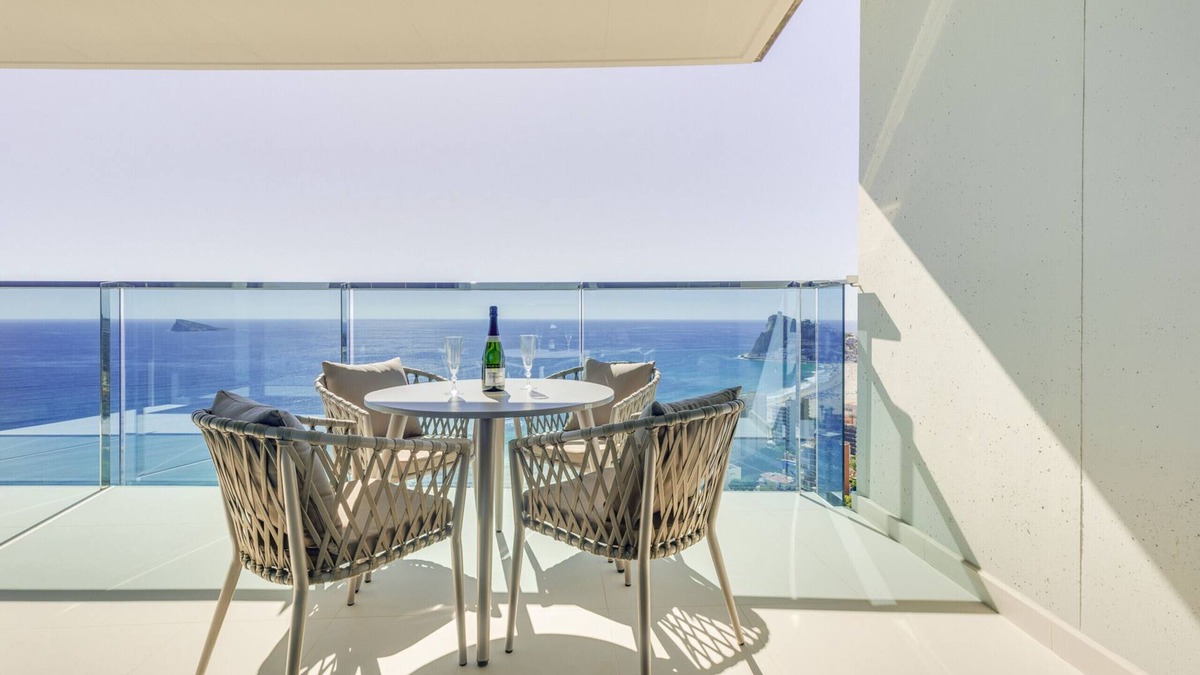 Cala Apartment | DRIVE 128 2 Bedrooms Apartment