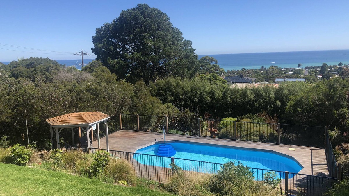 Dromana House | Dromana Bay Views Retreat