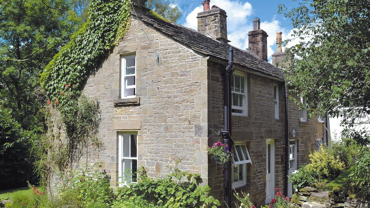 Chapel en le Frith Cottage | Drum And Monkey Cottage