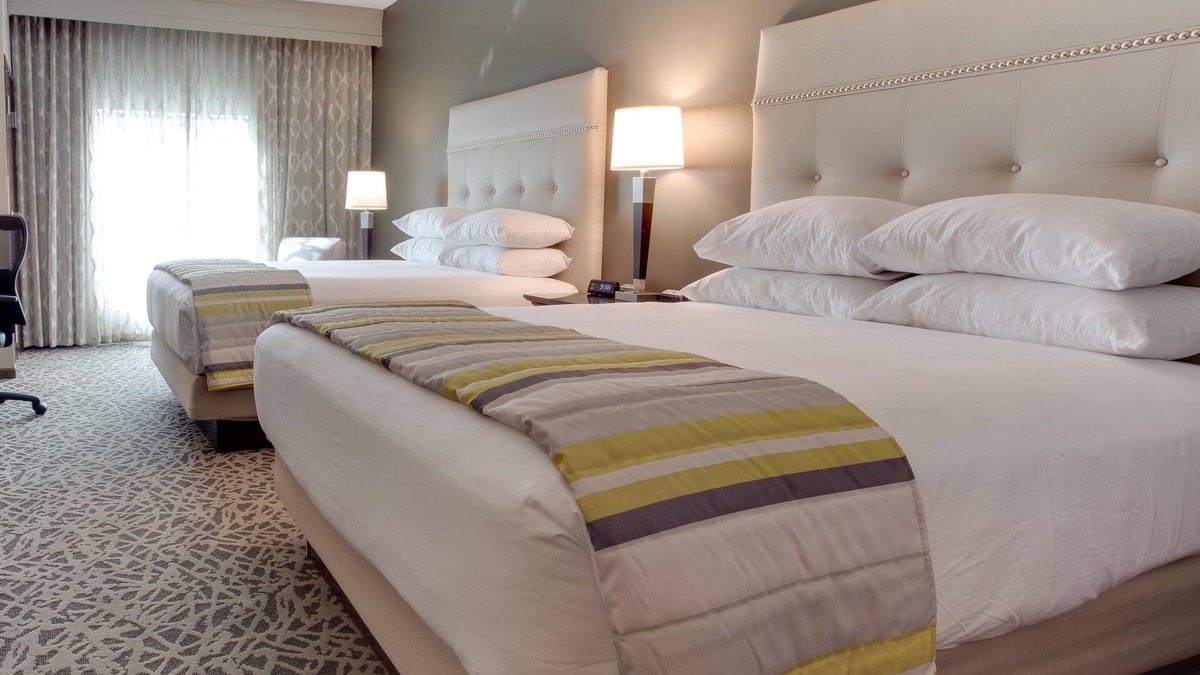 Huntsville Hotel | Drury Inn & Suites Huntsville at the Space & Rocket Center
