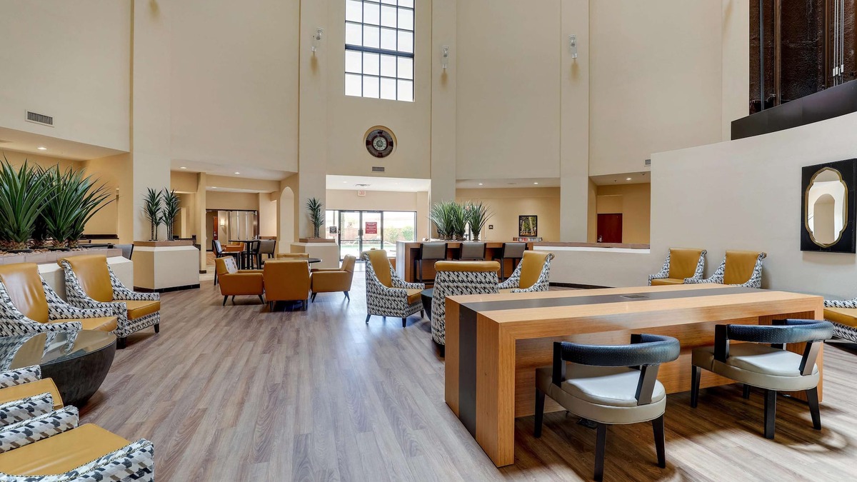 South Mountain Hotel | Drury Inn & Suites Phoenix Airport