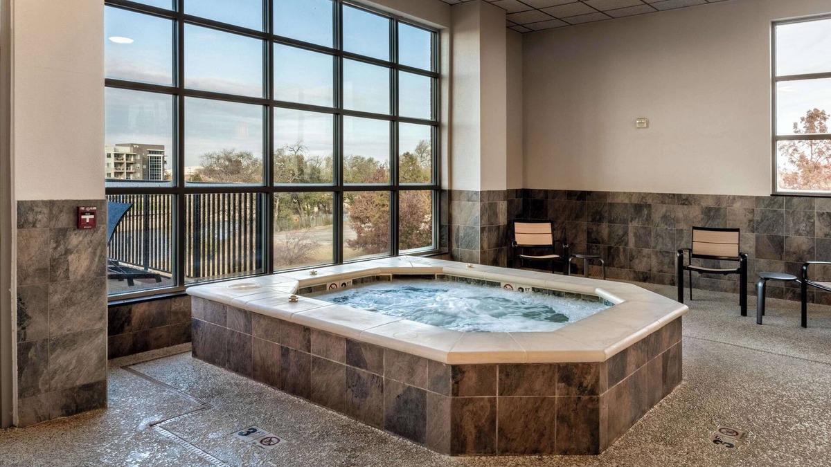 Downtown Wichita Hotel | Drury Plaza Hotel Broadview - Wichita