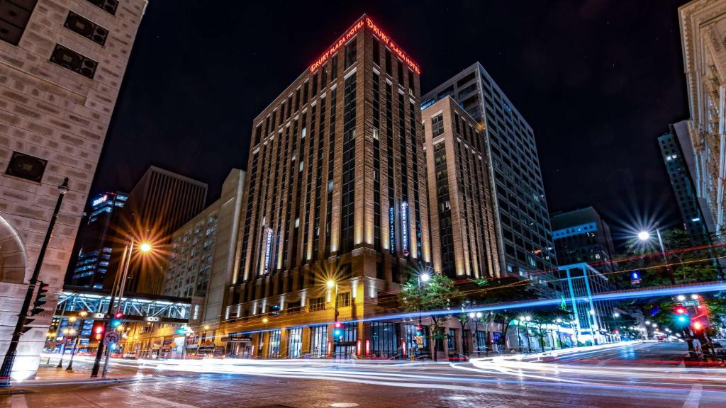 East Town Hotel | Drury Plaza Hotel Milwaukee Downtown