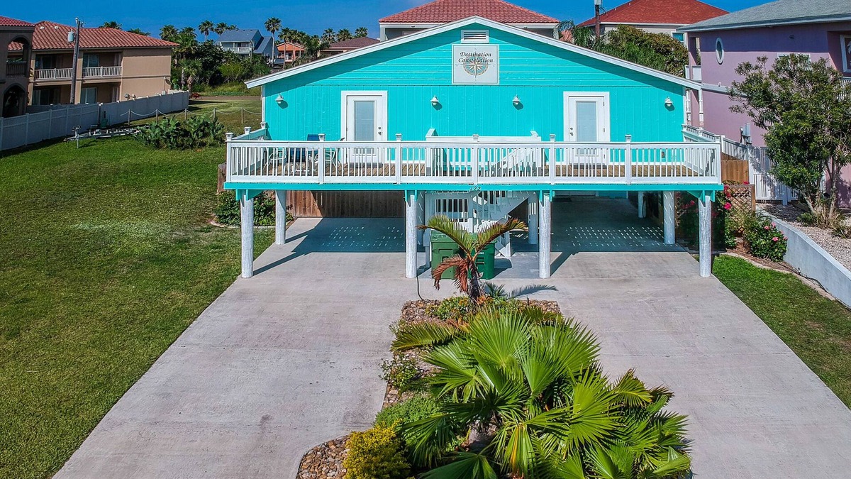 South Padre Island House | 🏠🌴 Dual Beachside Havens: Double Homes & Pools for Grand Getaways 🏊🌴