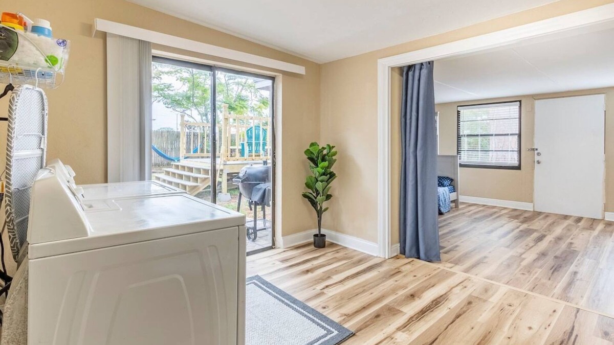 Titusville House | Dual Duplex Paradise ~ 2 Hot Tubs ~ River View