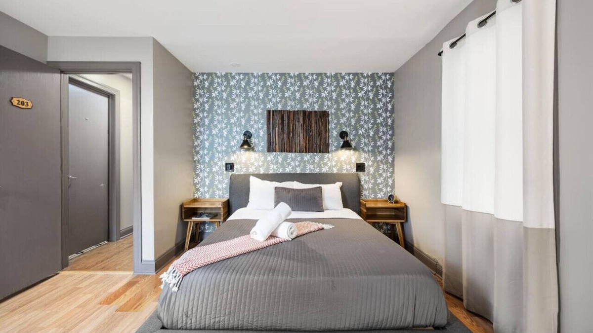 Bronzeville Bed & Breakfast | Dubois Guest House Room 203