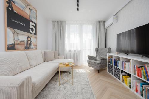 Muranow Apartment | Dubois Warszawa by Solarento