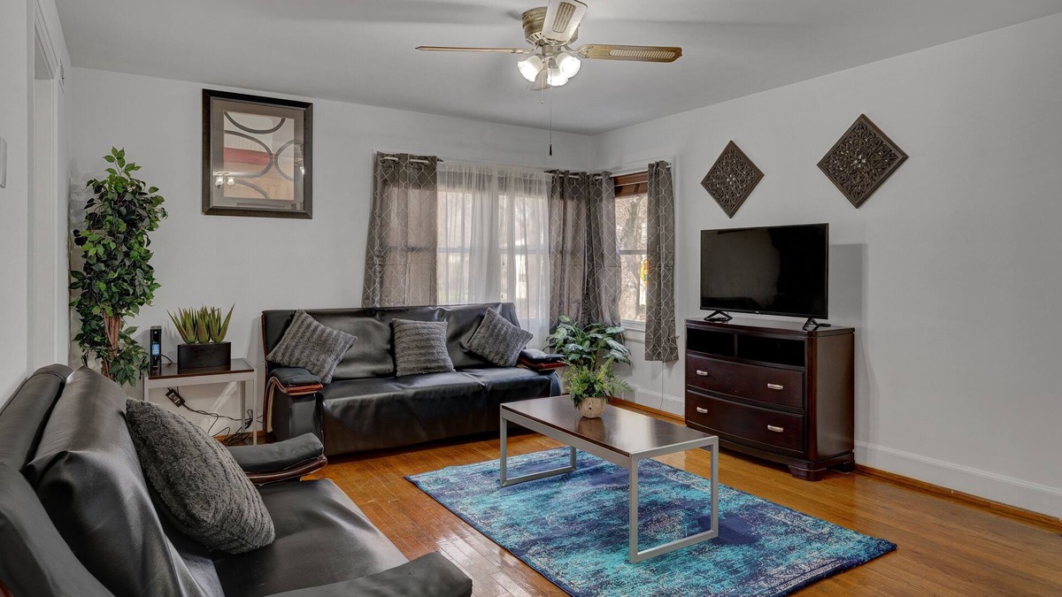 Durham Apartment | Duke East Campus 1BR Downtown Walking Distance