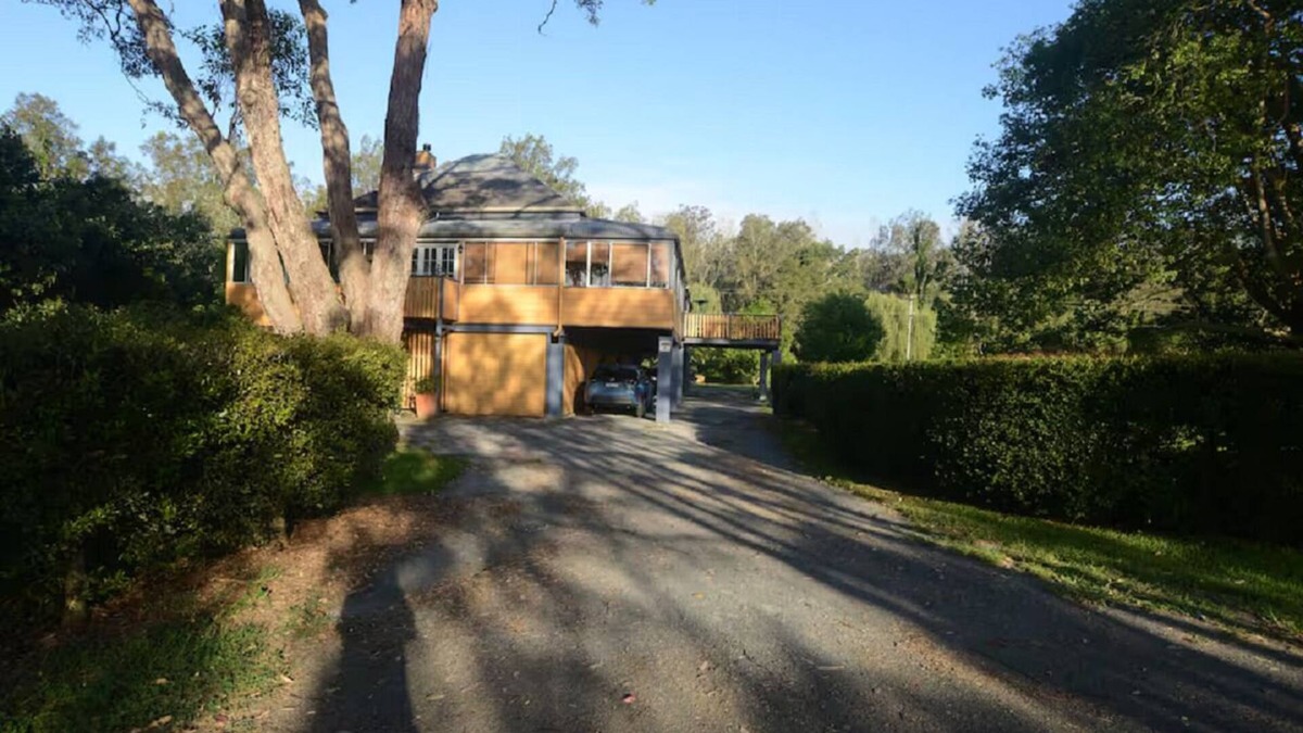 Darawank House | Duke's Residence. Available 2 nights or more