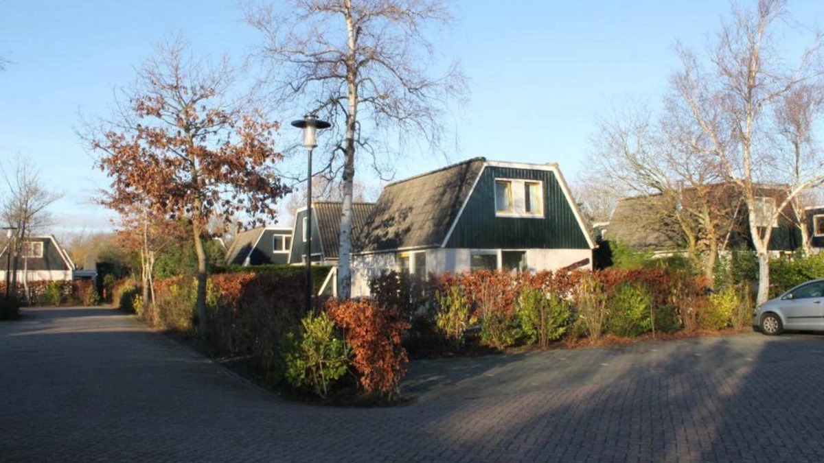 Egmond-Binnen House | Dune Bungalow directly against the dunes for 5 persons. Modern, Warm, Atmospheric, Nature, Walking, Peaceful and quiet, Egmond.