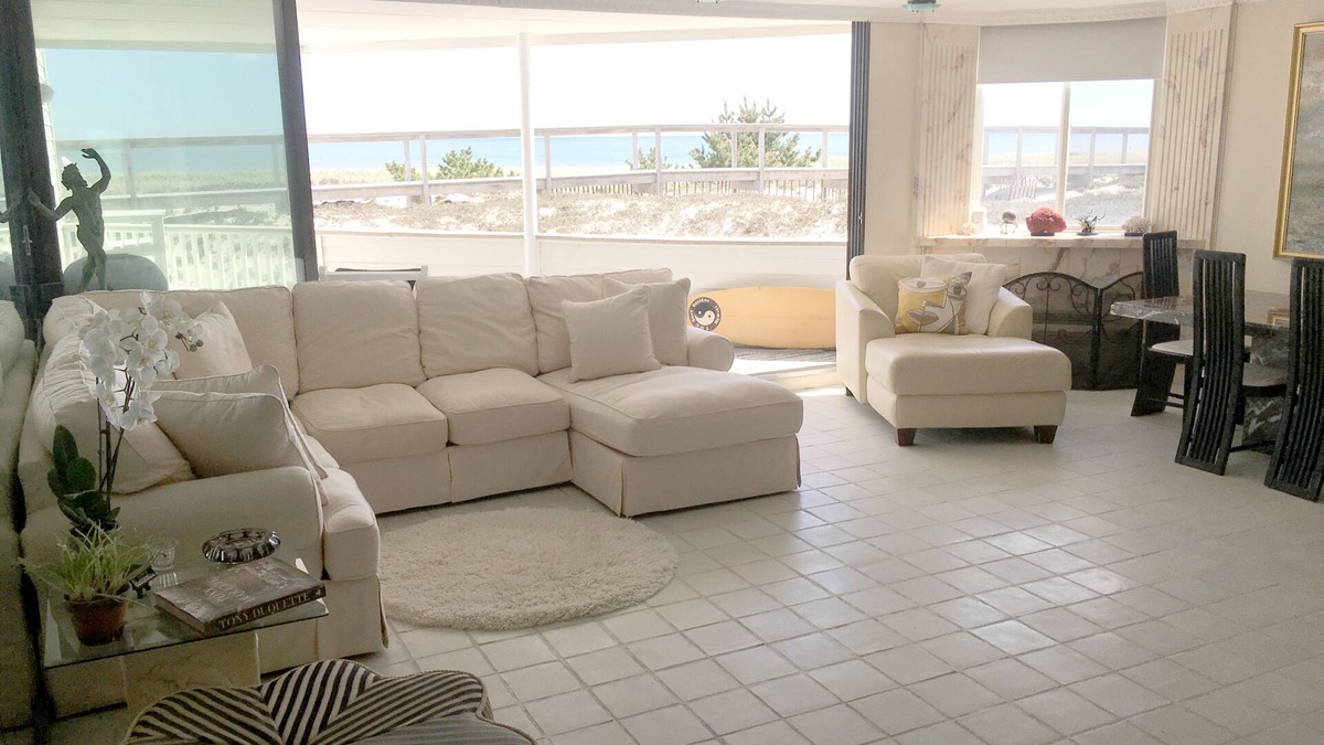 Suffolk County Condo | Dune Rd Westhampton Beach Oceanfront