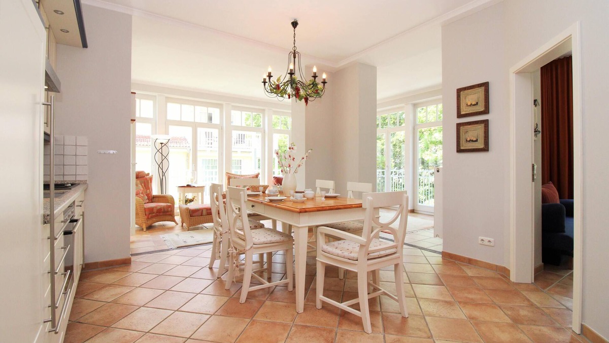 Ostseebad Kuhlungsborn Apartment | Dünenschloss H1 WE13: comfortably furnished 3-room apartment close to the beach