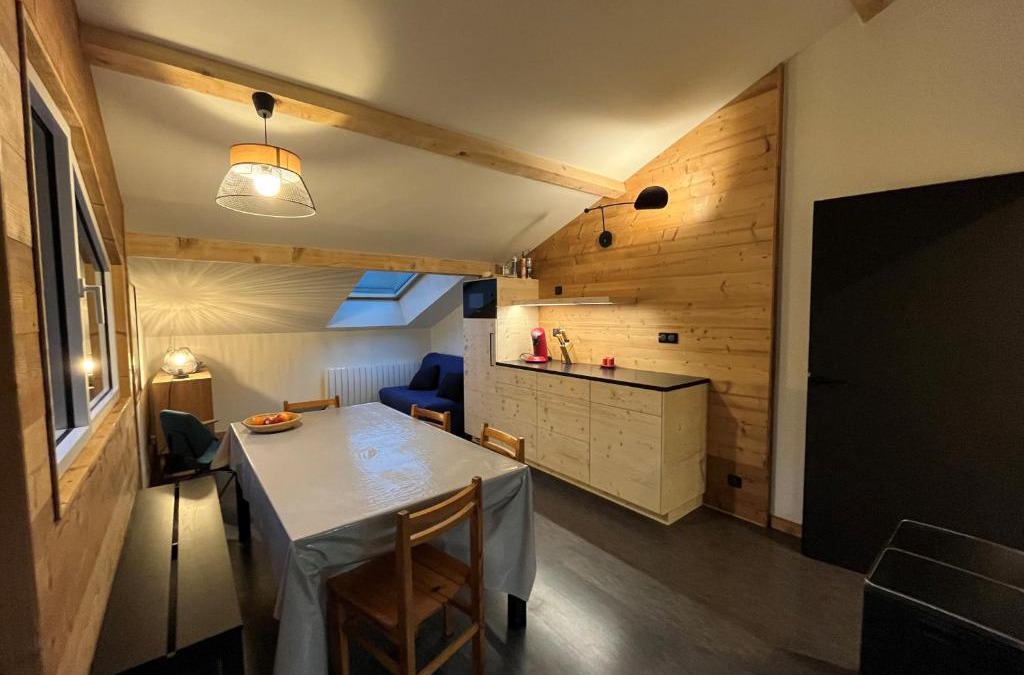 Correncon-en-Vercors Apartment | Duplex 3 pièces au pied des pistes, 6/8 pers, TV, cuisine équipée - FR-1-761-3