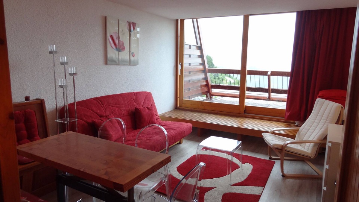 Seez Apartment | Duplex 5 Sleeps, The ARCS 1600, FULL SOUTH VIEW IMPRENABLE
