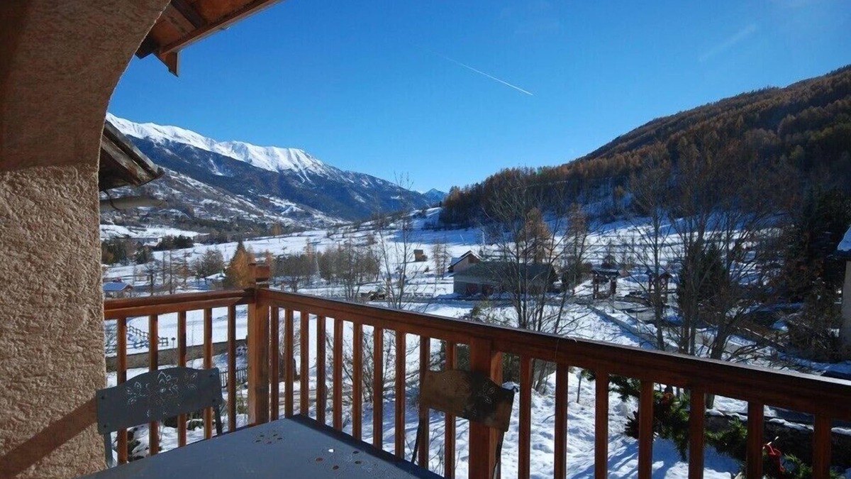 La Salle-les-Alpes Apartment | DUPLEX 7 to 9 people - Le BEZ - SERRE CHEVALIER 1400 - at the foot of the slopes