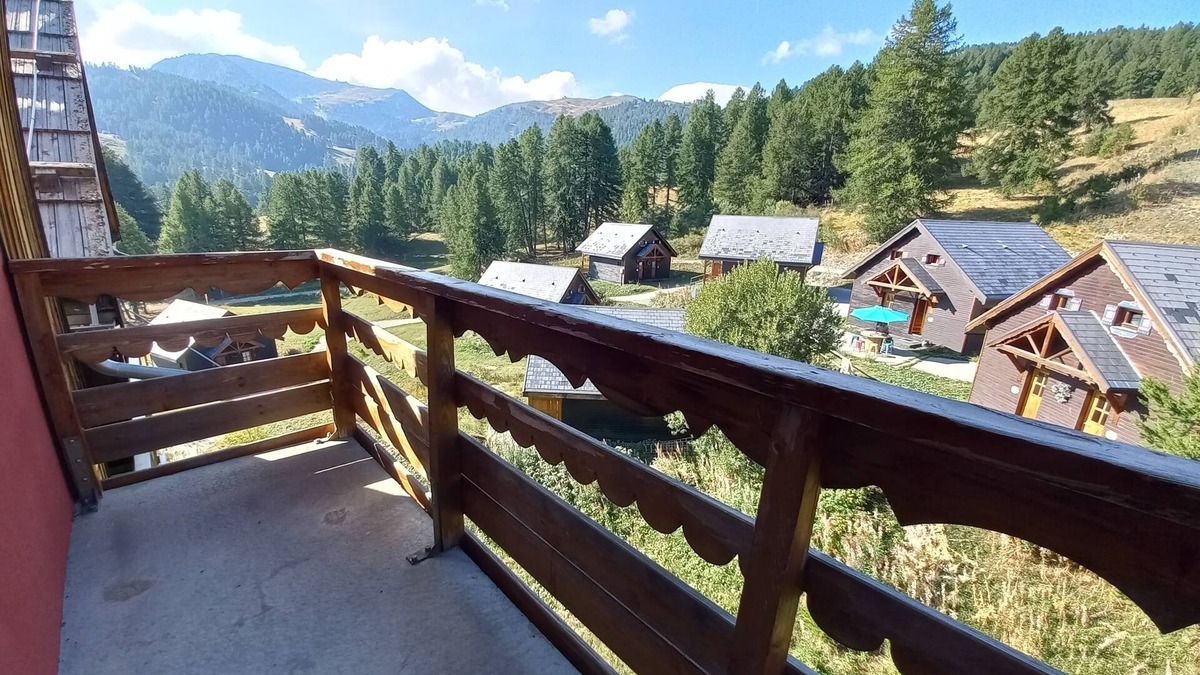 Risoul Apartment | Duplex apartment 8-10p in Risoul at the foot of the slopes