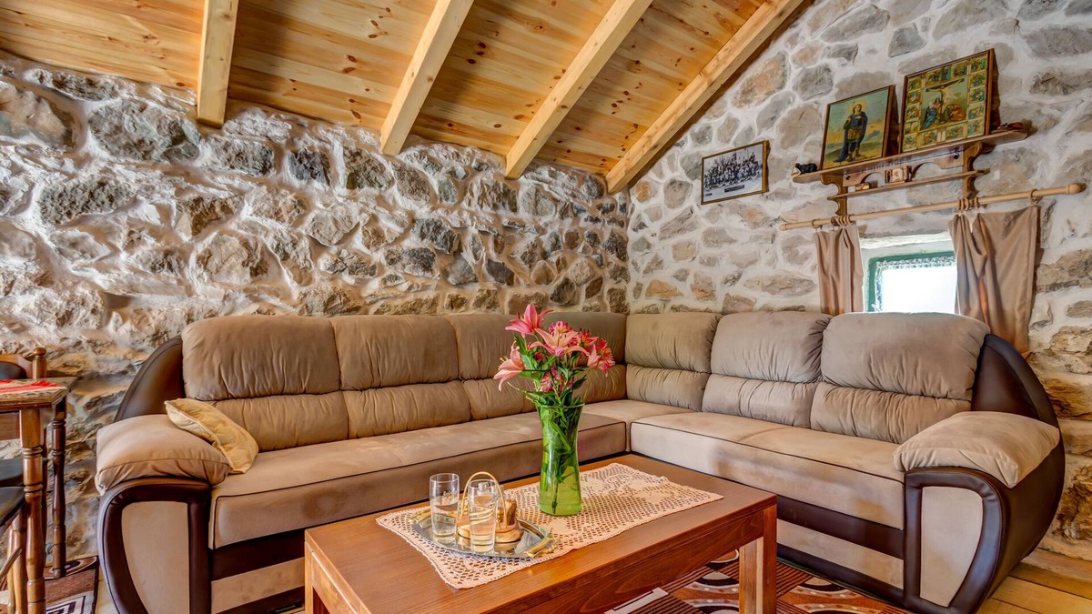 Mokrine House | Duplex Brand New Etno Stone House in Mountains by the Sea for 4 People in Nature