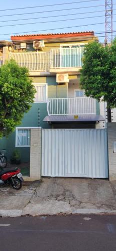 Guaira House | Duplex Central - Rota para o Paraguai