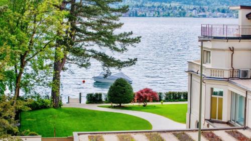 District 8 Apartment | Duplex Dream Lake View Gold Coast Zollikon