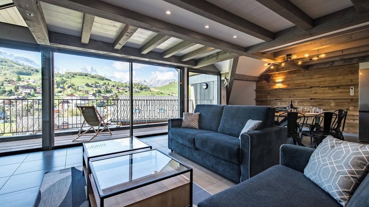Albiez-le-Vieux Apartment | Duplex in Albiez-Montrond with terrace
