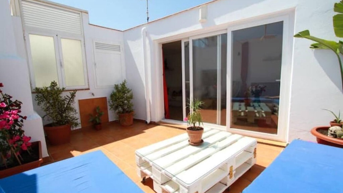Tarifa Apartment | Duplex in Calm Area of the Old Town