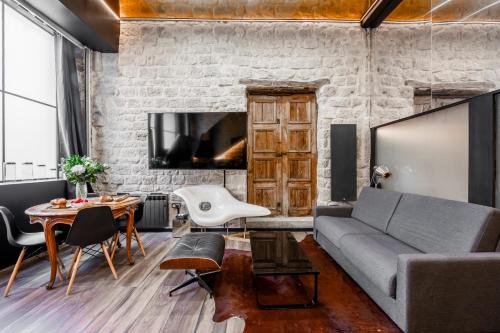 9th Arrondissement Apartment | Duplex in Central Paris - 15min to Palais Garnier