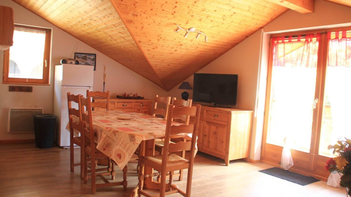 Chatel Apartment | Duplex in Châtel near Portes du Soleil Gondola