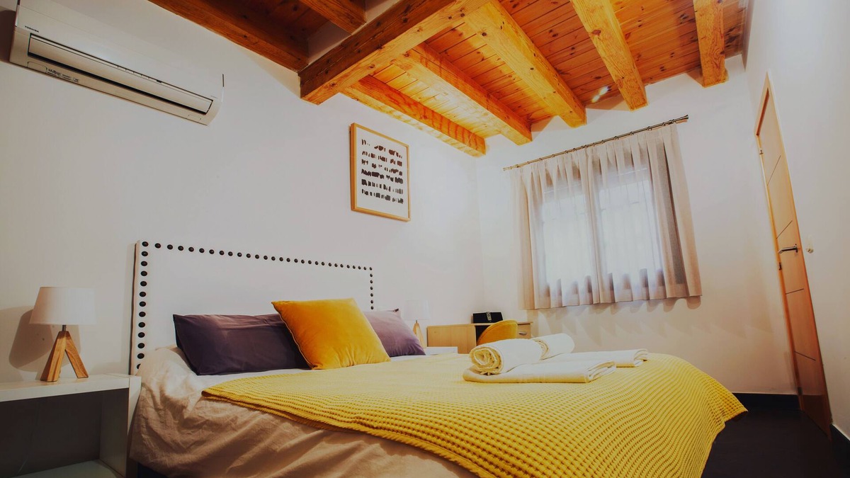 Toledo City Center Condo | Duplex in the Jewish Quarter of Toledo