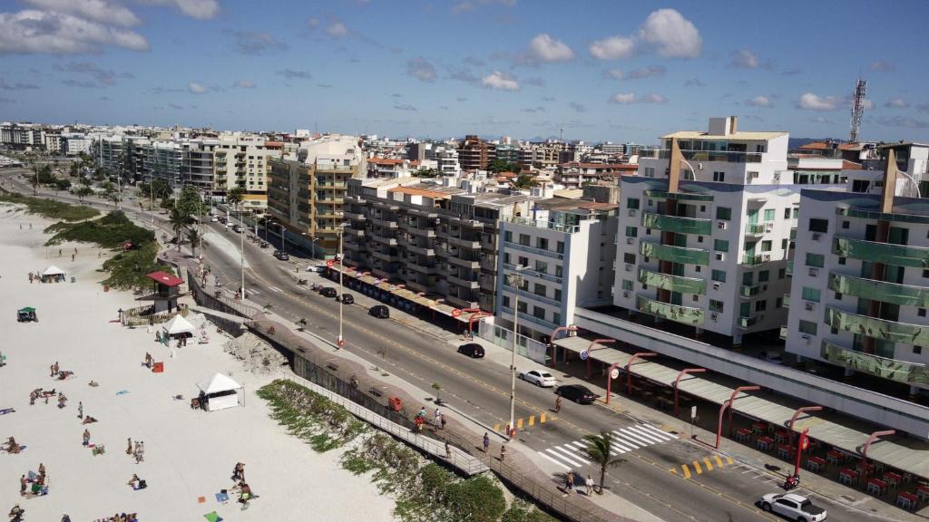 Centro Apartment | Duplex na orla da praia do forte, banheira e Wi-Fi