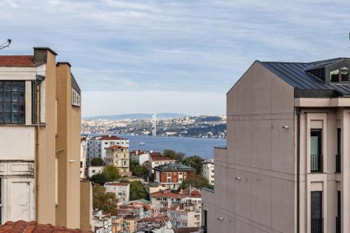 Cihangir Apartment | Duplex Penthouse Wparking 3bd2bath Views! #340