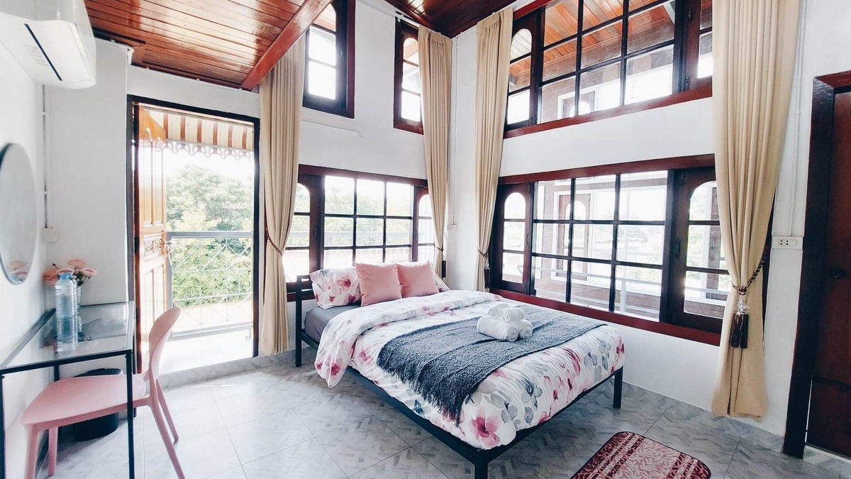 Phu Khao Thong Apartment | Duplex room - Hello Sunshine