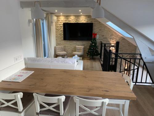 Quartier Vieux Marche-Cathedrale Apartment | Duplex vieux marché quartier historique wifi/parking