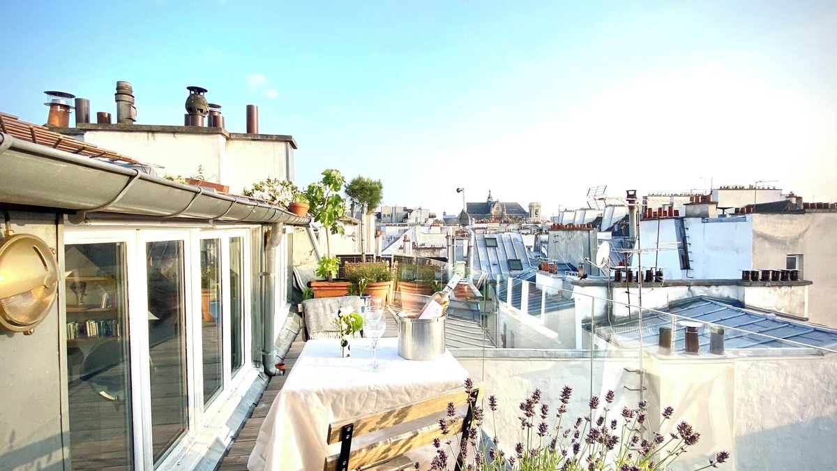 Quartier du Mail Apartment | Duplex With Terrasse and vue on the Eiffel Tower