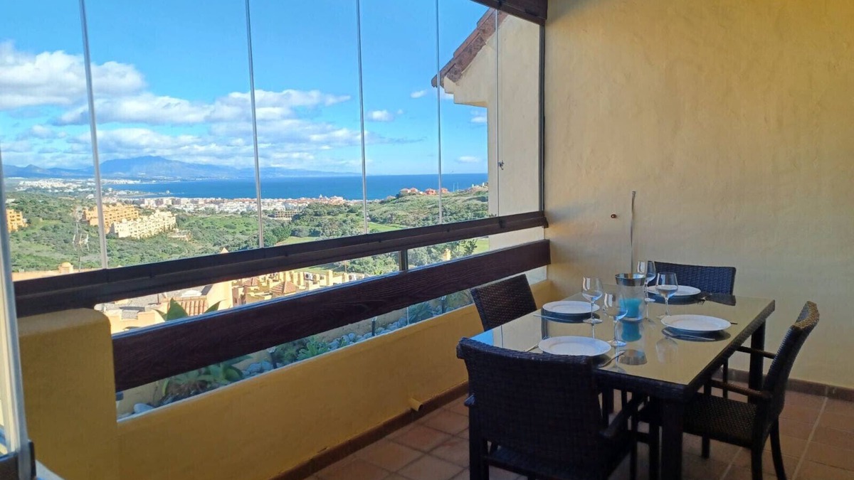 Castillo de Sabinillas Apartment | Duquesa Village 2403 Costa del Sol