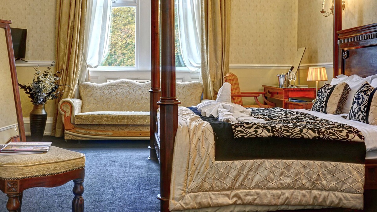 Meltham Hotel | Durker Roods Hotel