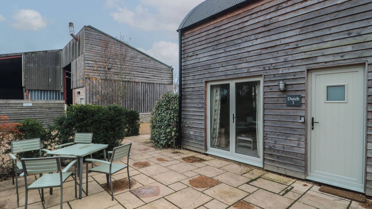 Lechlade Cottage | Dutch 1