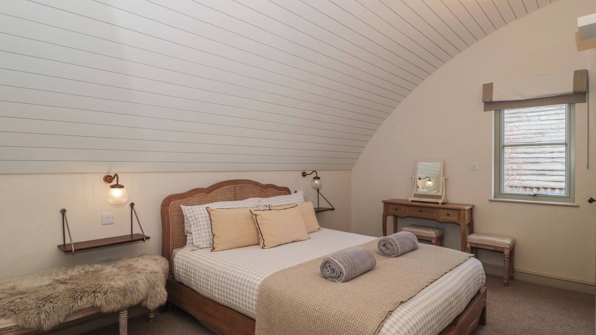 Lechlade Cottage | DUTCH 1, pet friendly, with a garden in Lechlade-On-Thames