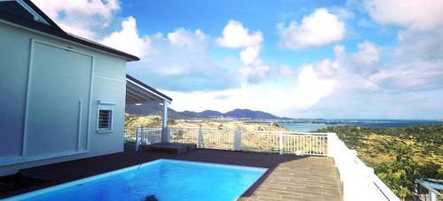 Oyster Pond Villa | DV REAL PHILOXENIA Villa