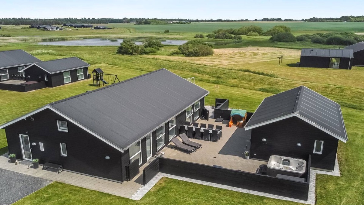 Grønhøj House | "Dwerg" - 1.5km from the sea by Interhome