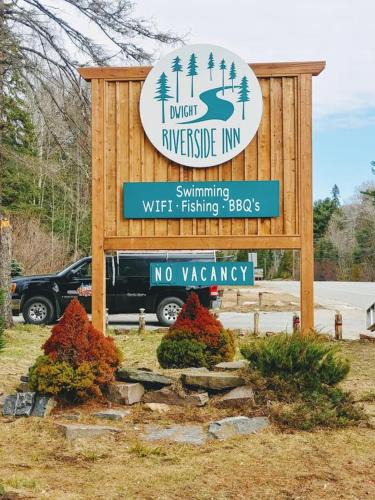 Dwight Hotel | Dwight Riverside Inn