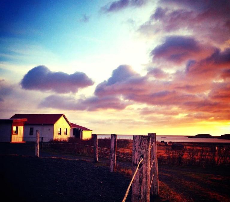 Hornafjörður Bed & Breakfast | Dynjandi Guesthouse
