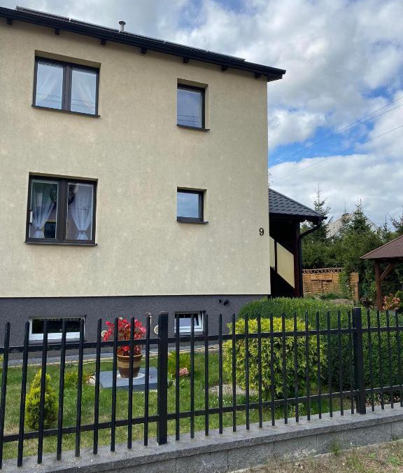 gmina Kaliska House | Dziewięciu z nieba 9