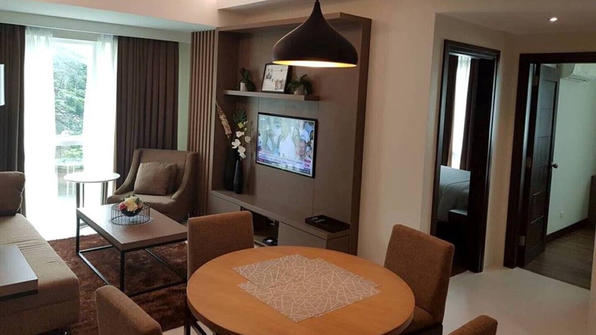 Mabolo Condo | E1 - Comfortable 2-bedroom suite at The Padgett Place