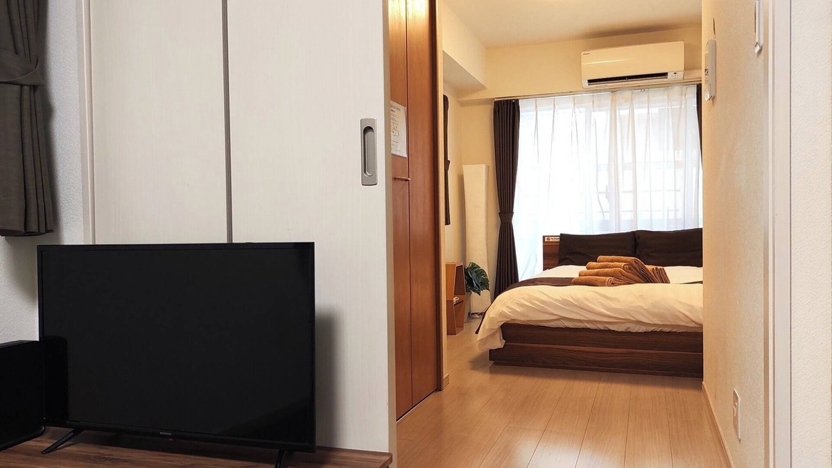 Nakano Apartment | E101 1F GF A calm room with brown tones/Nakano-ku Tokyo