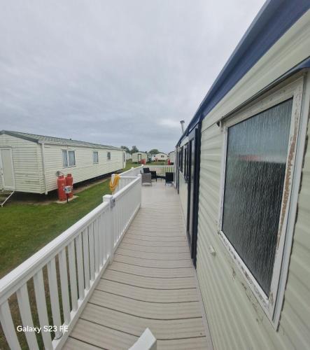 Winestead Other | E11 caravan sand le mere holiday park