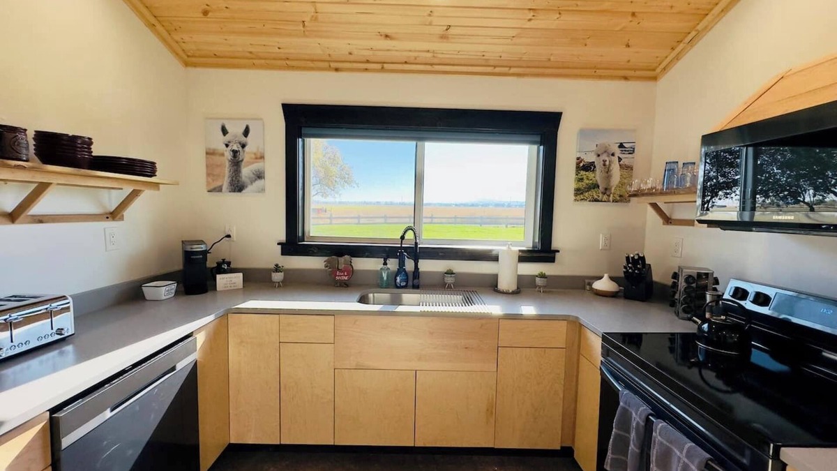 Joseph House | Eagle Cap Farms hosted owned and operated by Eagle Cap Vacation Rentals
