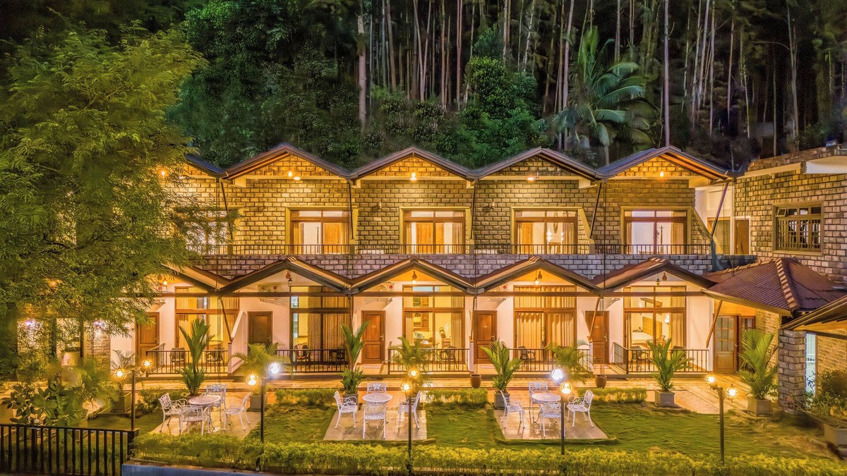 Peradeniya Hotel | Eagle Regency Kandy